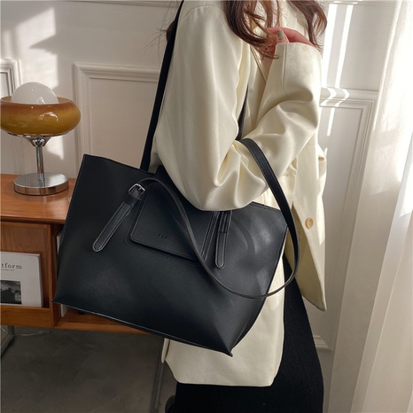Contrast color large-capacity bag women's new simple retro shoulder bag's discount tags