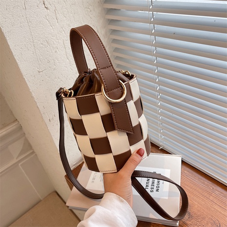 Fashion geometric new fashion casual woven shoulder messenger small square bag  NHJZ624609's discount tags