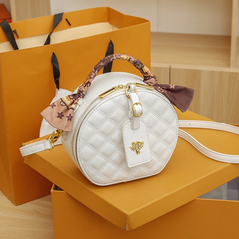 new fashion one-shoulder messenger small round bag rhombus stitched bag's discount tags