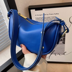 Textured small bags new fashion messenger bag niche design shoulder underarm saddle bag