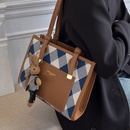 Largecapacity bag new textured autumn and winter plaid shoulder bag commuter tote bagpicture7