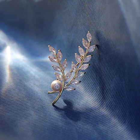 fashion brooch wheat accessories zircon micro-inlaid pearl copper corsage  NHQZY624906's discount tags