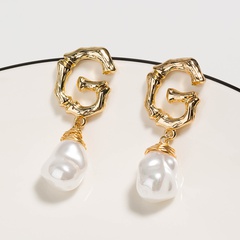 European and American simple baroque pearl letter earrings wholesale