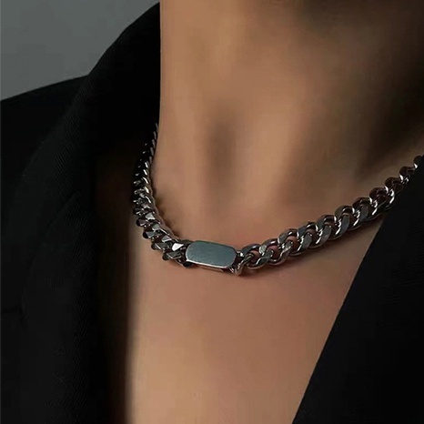 collier simple en or à chaîne épaisse pour femmes en acier au titane's discount tags
