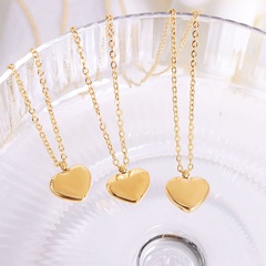 European and American light luxury niche peach heart 18k real gold plated titanium steel necklace