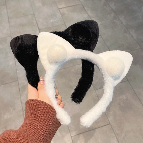 New plush three-dimensional headband cat simple hairpin's discount tags