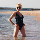new ladies onepiece swimsuit European and American black gathered sexy swimwearpicture9