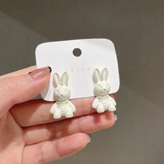 Koreanische süße weiße Kaninchen Nische einzigartige süße Ohrringe Großhandel