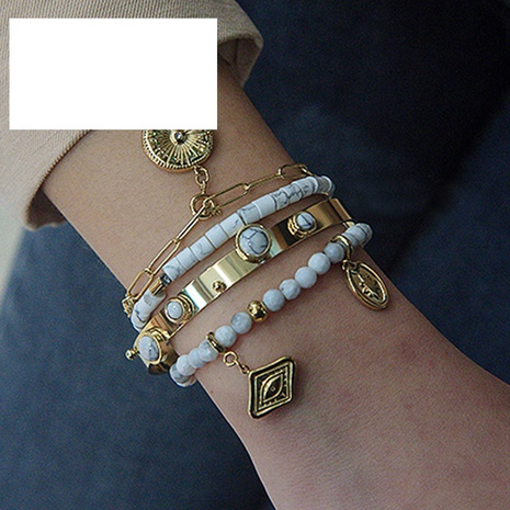 Bracelet empilable de perles faites main en pierre naturelle de Bohême française's discount tags