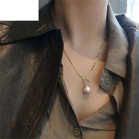 Korean fashion new pearl geometric copper necklace wholesale NHLON580428's discount tags