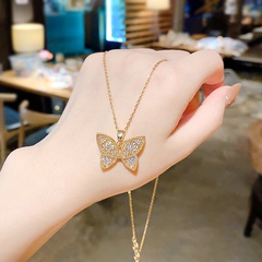 Micro-embellished super flash butterfly necklace female Korean titanium steel clavicle chain