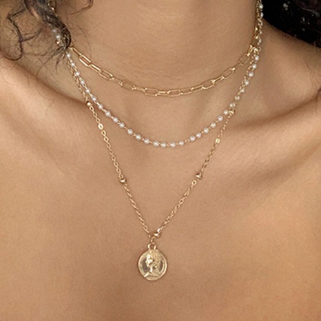 2022 nouveau collier à trois couches de perles de chaîne de pièce de portrait de femmes simples créatives en gros's discount tags