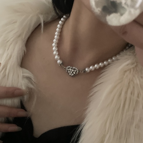 diamond love pearl retro peach heart temperament luxury choker  NHYQ585150's discount tags
