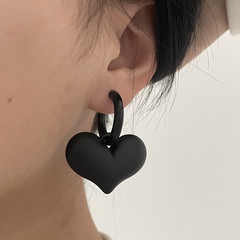 einfache Mode schwarze Herzohrringe übertrieben große Ohrringe