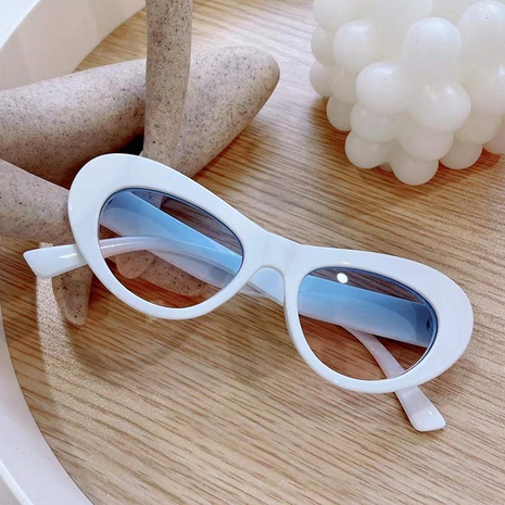Runde Cat-Eye-Sonnenbrille 2022 neue europäische und amerikanische Modesonnenbrille's discount tags