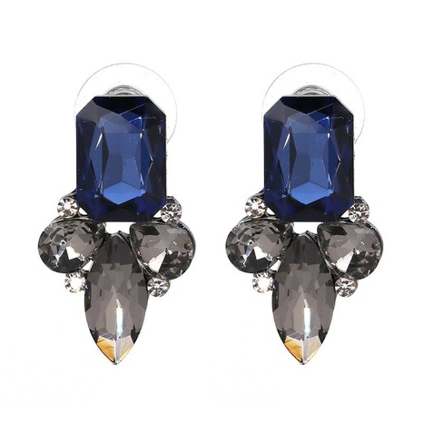 Mode Wassertropfen Persönlichkeit Kristall Diamant Ohrringe Großhandel's discount tags