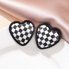 new fashion heart geometric black and white plaid earrings jewelry