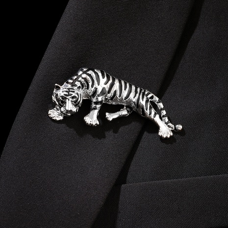 fashion brooches animal tiger shape king of the jungle black brooch jewelry's discount tags