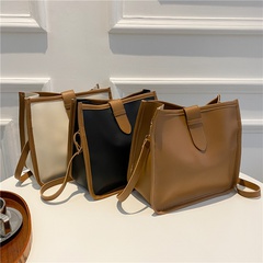 Women'S Medium All Seasons Pu Leather Solid Color Fashion Square Zipper Crossbody Bag