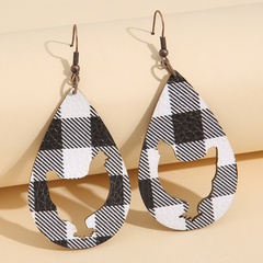 Fashion Water Droplets Pu Leather Hollow Out Women'S Earrings 1 Pair