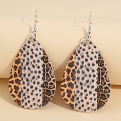 Fashion Water Droplets Pu Leather Patchwork Women'S Earrings 1 Pair
