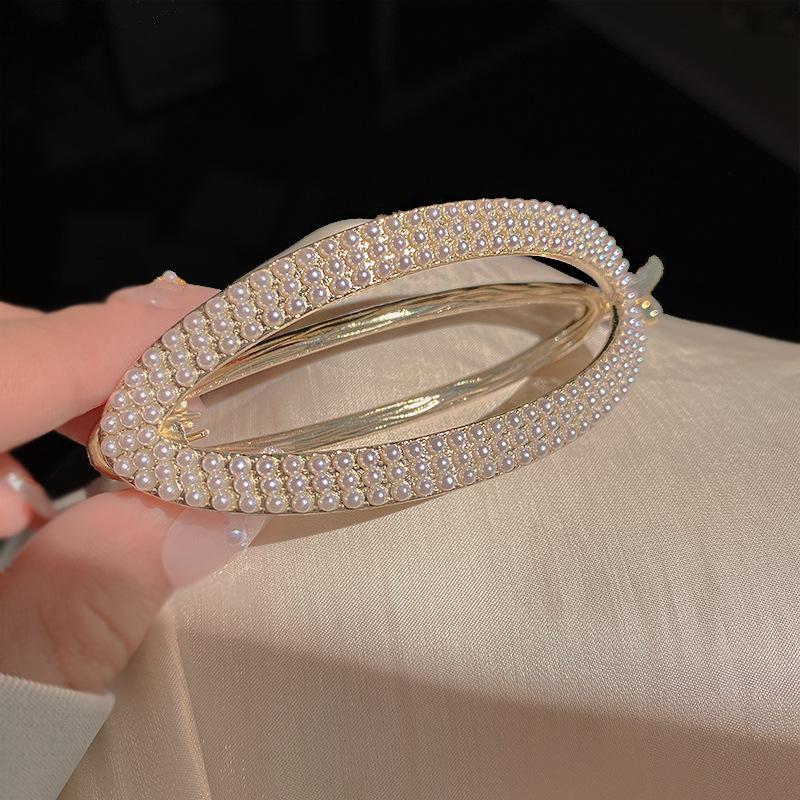 Simple Style Geometric Alloy Threedimensional Artificial Pearls Hair Clip 1 Piece3