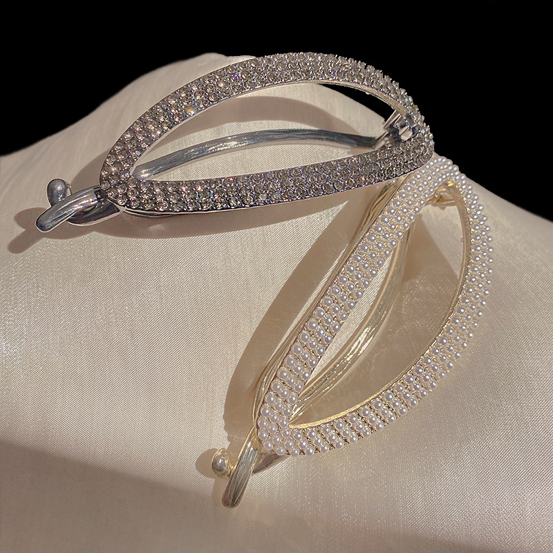 Simple Style Geometric Alloy Threedimensional Artificial Pearls Hair Clip 1 Piece4