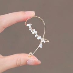 Simple Style Geometric Flower Alloy Plating Metal Artificial Gemstones Women'S Ear clips