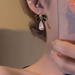 Vintage Style Bow Knot Alloy Enamel Pearl Women'S Drop Earrings 1 Pair
