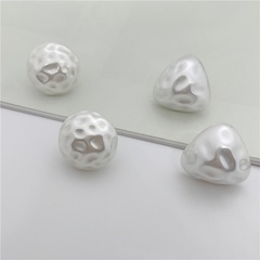 Simple Style Irregular Geometric Imitation Pearl Women'S Ear Studs 1 Pair