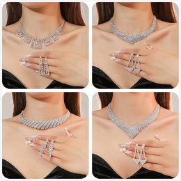 WomenS Luxury Fashion Rhombus Alloy Rhinestone Earrings Necklace Jewelry Set Plating Diamond Rhinestone 1 Setpicture7