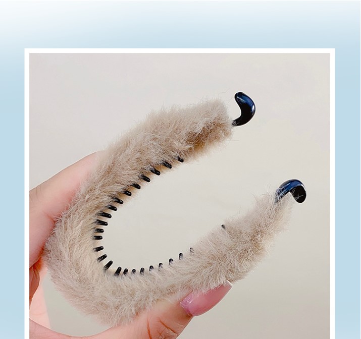 Simple Style Solid Color Resin Plush Hair Clip 1 Piece3