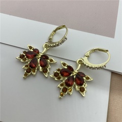 Vintage Style Maple Leaf Alloy Plating Zircon Women'S Drop Earrings 1 Pair