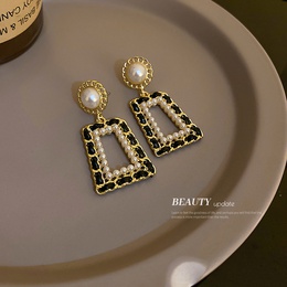 Retro Geometric Alloy Inlay Artificial Pearls Rhinestones WomenS Drop Earrings 1 Pairpicture15