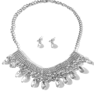 Simple Graceful Light Luxury Minority Design Popular Gemstone Necklace for Women—3