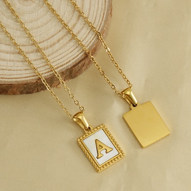 New Cross-Border 18K Gold Stainless Steel Letter Shell Necklace Female European and American Titanium Steel Letter Pendant Clavicle Chain—3