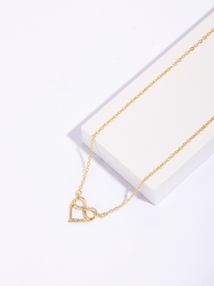 Fashion Copper Hollow Heart Inlaid Zircon Necklace Wholesale
