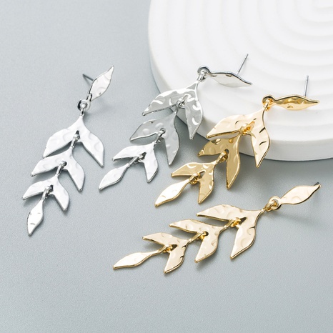 European and American creative new alloy leaf-shaped long earrings wholesale's discount tags