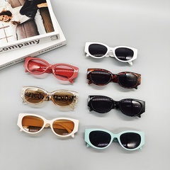 retro European and American letter printing oval small frame sunglasses