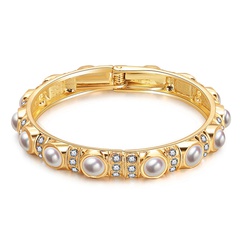 retro bracelet Europe and the United States Baroque style pearl inlaid diamond bracelet