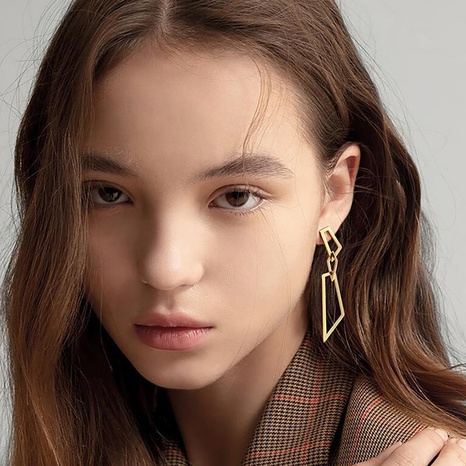French earrings women's long geometric light luxury gold plated copper earrings NHGI629410's discount tags