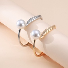 fashion new pearl alloy bracelet simple style leaf design diamond creative opening bracelet wholesale
