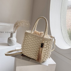 Retro trend straw woven bag new tassel woven handbag creative one-shoulder bag 26*20*11CM