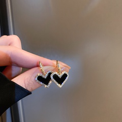 fashion micro-encrusted zircon heart black copper earrings