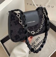 new fashion design single shoulder armpit bag chain bag 24.5*15.5*6CM