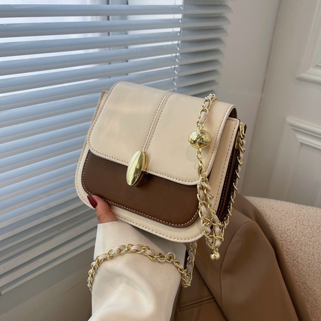 Chaîne populaire petit sac nouvelle couture printemps rétro sac de messager à une épaule 18.5*15*10CM's discount tags