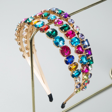 Barockes, mehrschichtiges, farbenfrohes, mit Edelsteinen verziertes Metallstirnband im Großhandel's discount tags