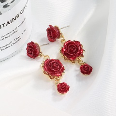 Europe and the United States retro noble texture rose alloy earrings retro palace ear jewelry wholesale