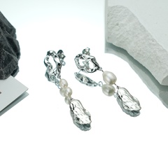 fashion pearl long tassel geometric hollow copper earrings wholesale