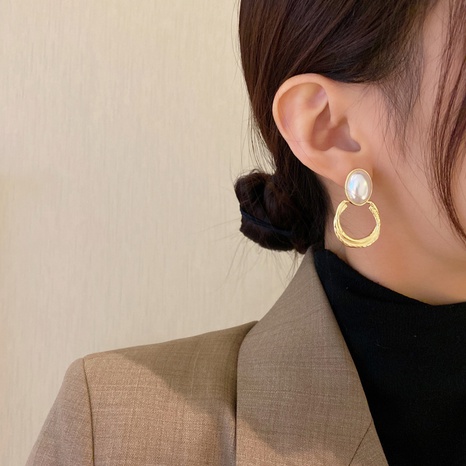 Korean simple geometric pearl earrings female trendy earrings retro ear clip's discount tags